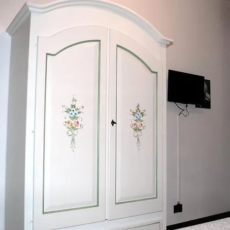 Giulietta House *